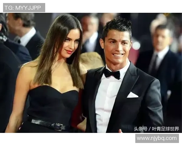 足球明星华丽走红毯展现魅力风采与时尚品味的精彩瞬间